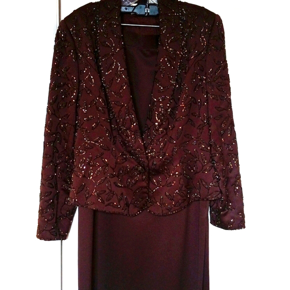 BlackTie Oleg Cassini Vintage,New,Brown Evening Suit.Size 12